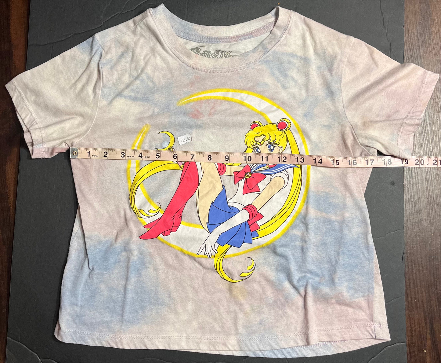 Sailor Moon Graphic Tshirt Size: Small