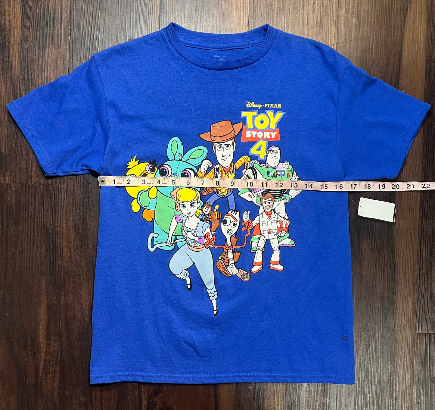 (SOLD) - Official Disney x Pixar Toy Story 4 Graphic T Size: Youth Medium can fit small adult!