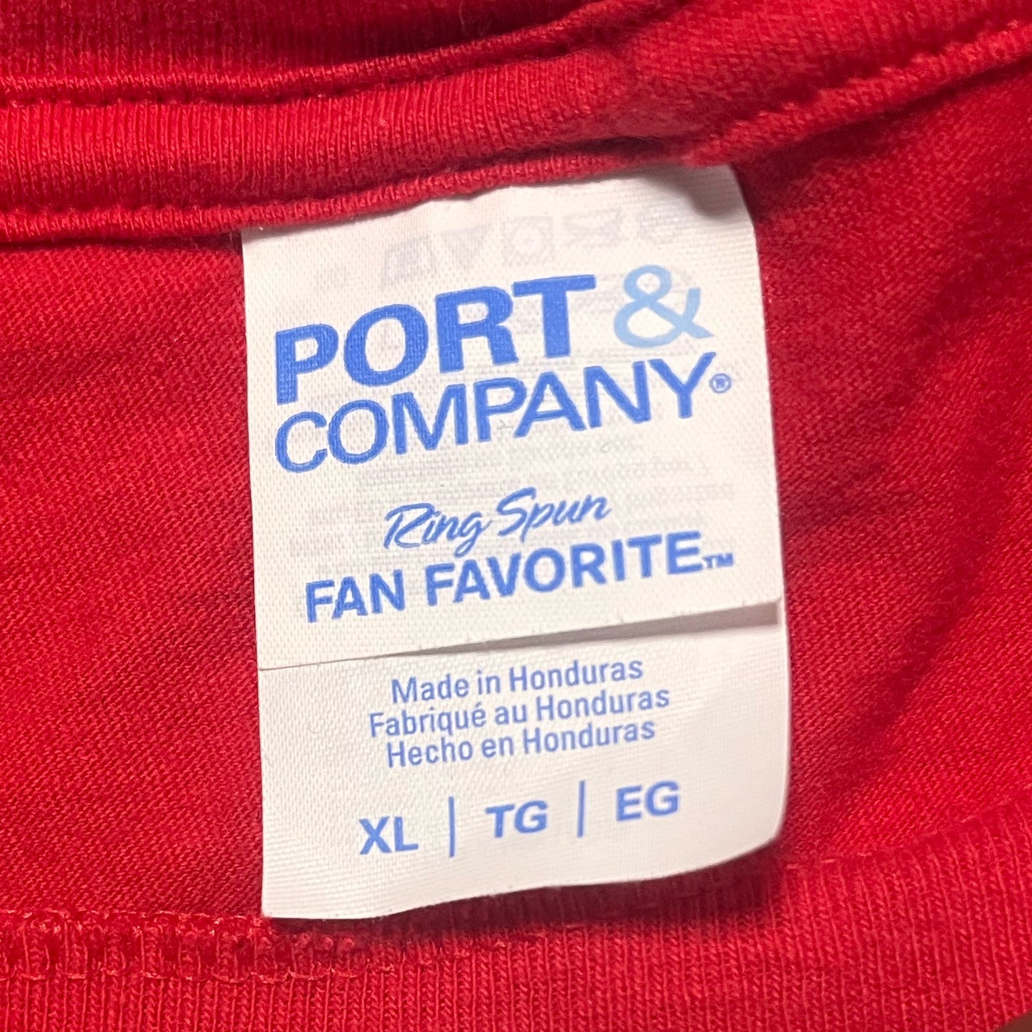 Sleepy the Dwarf Red tshirt: Size XL