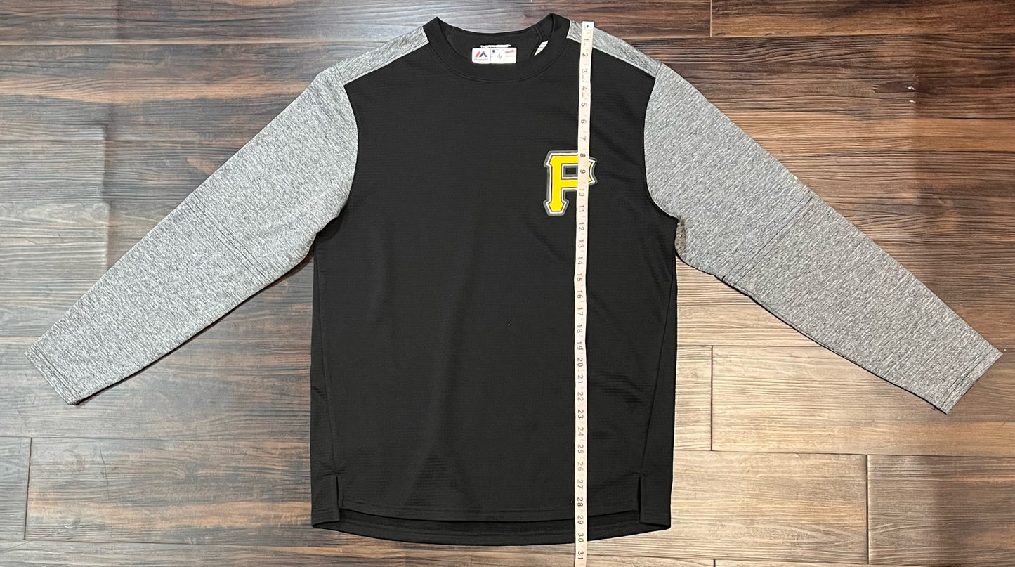 Authtic Pittsburgh Pirates Crew neck w/ SMedium Size Pirates Logo  on chest and grey sleeves Size: Medium