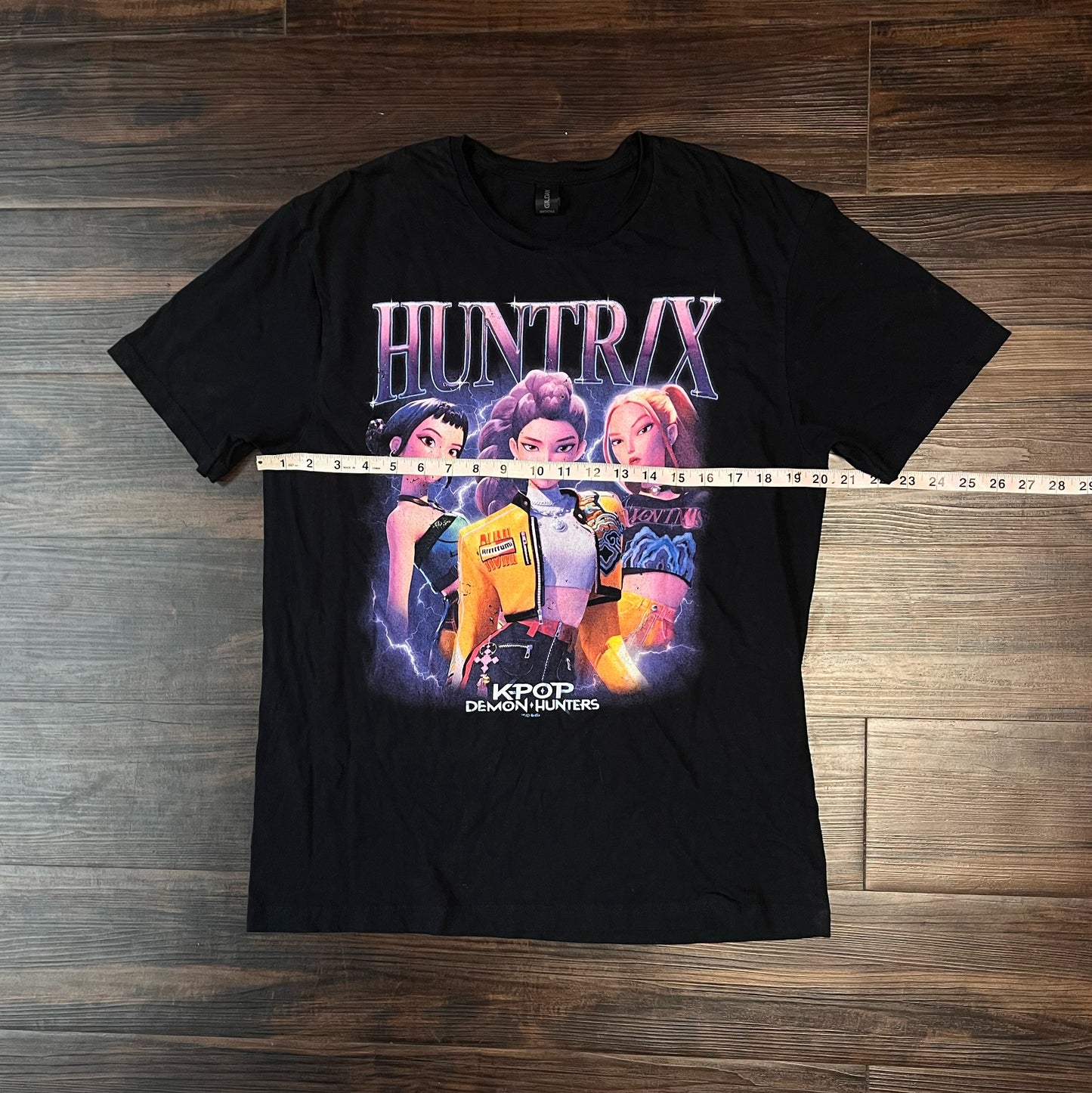 (SOLD) - K-Pop Demon Hunters (KPDH) Huntr/x graphic T Size: Medium