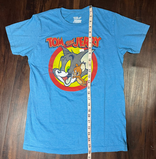 (SOLD) - Tom and Jerry Offical Graphic tee - Size: Small